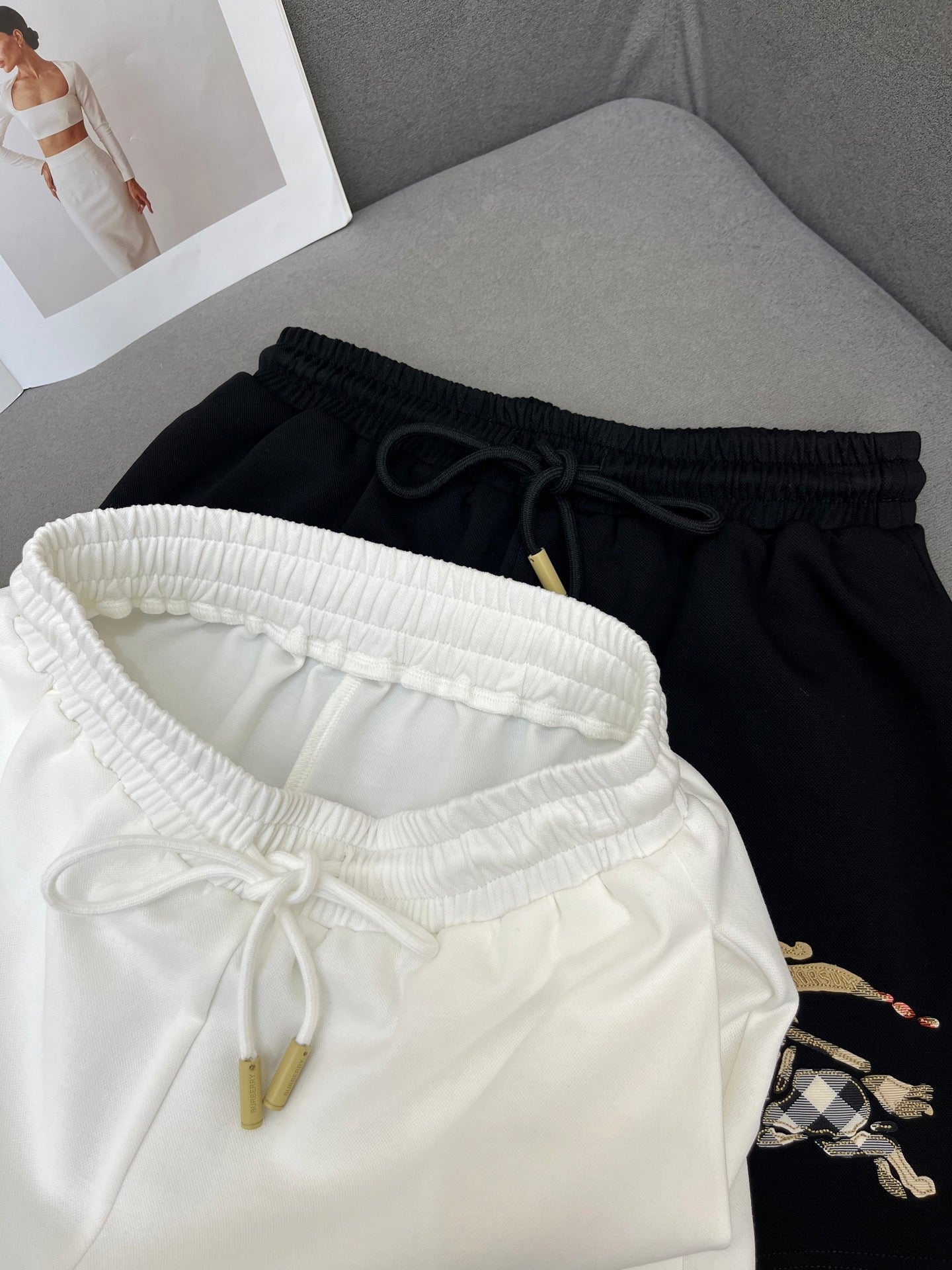COTTON SHORTS WITH SIGNATURE EMBROIDERYmen's pants